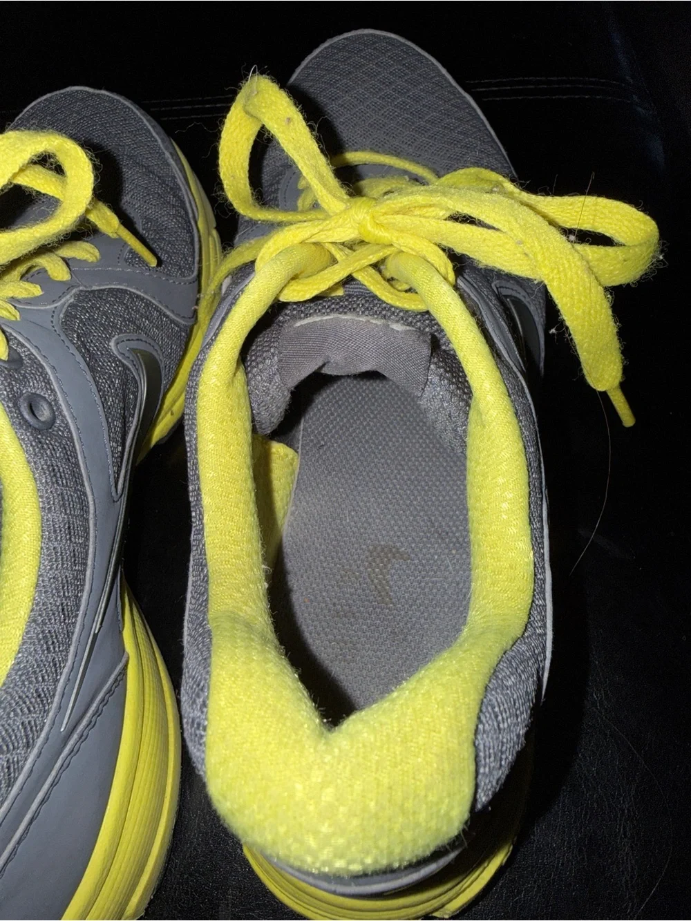 Nike Air Relentless 2 Women's Gray and Neon Yellow Athletic Running Shoes